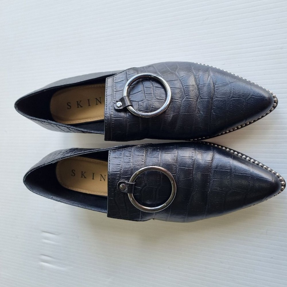 Skin Black Crocodile Print Leather O-Ring Detail Pointed Toe Loafers Size 38 - Picture 3 of 7